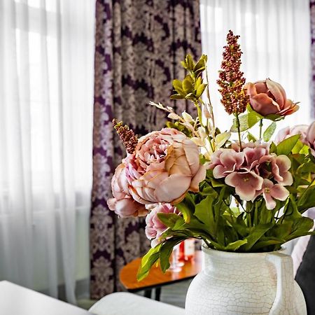 Apartment Happy Family การ์โลวีวารี ภายนอก รูปภาพ