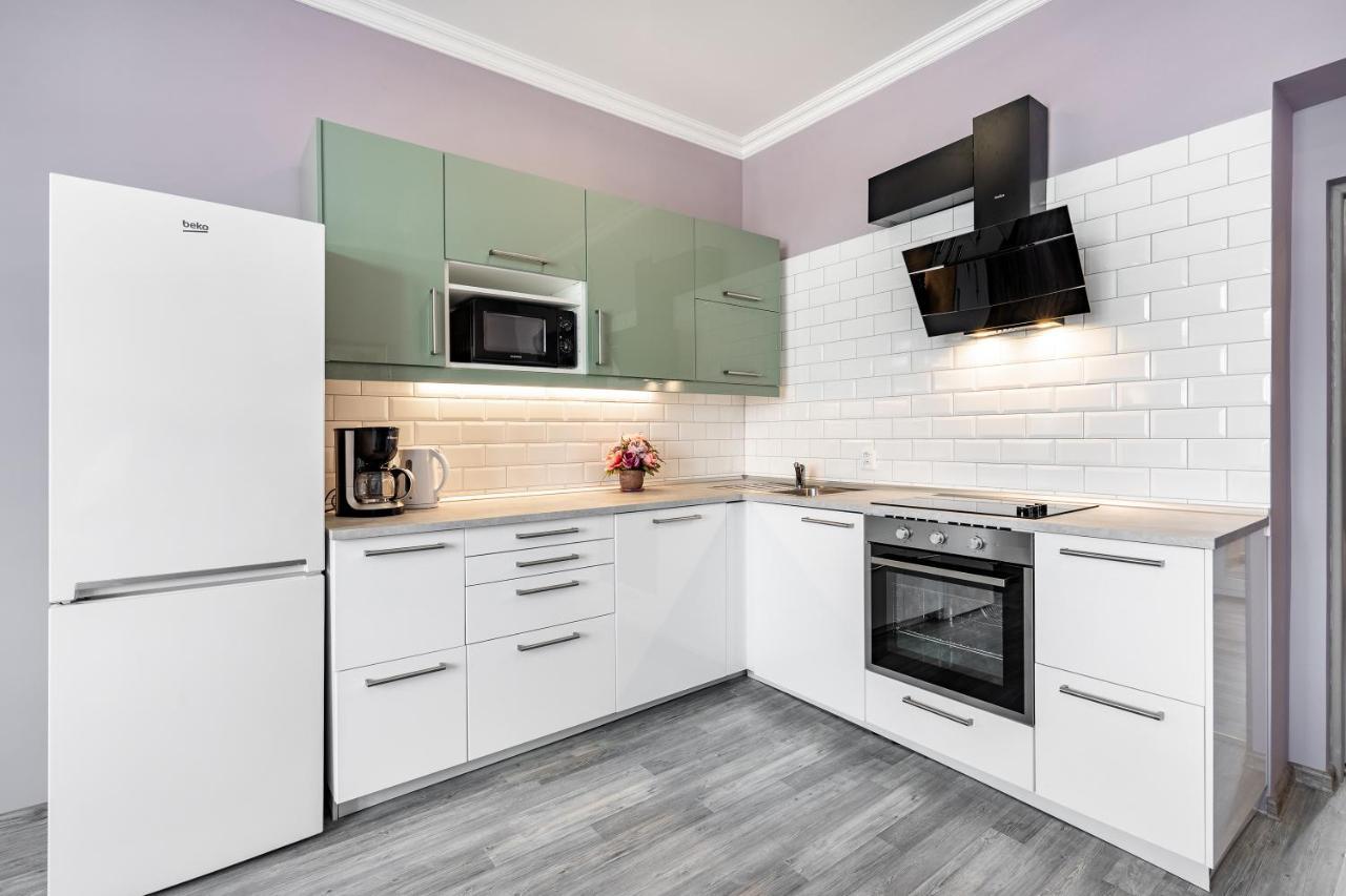 Apartment Happy Family การ์โลวีวารี ภายนอก รูปภาพ