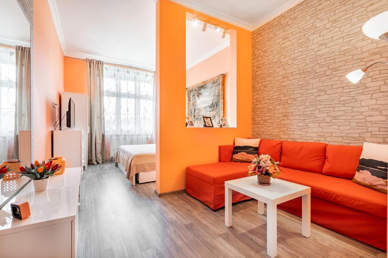 Apartment Happy Family การ์โลวีวารี ภายนอก รูปภาพ
