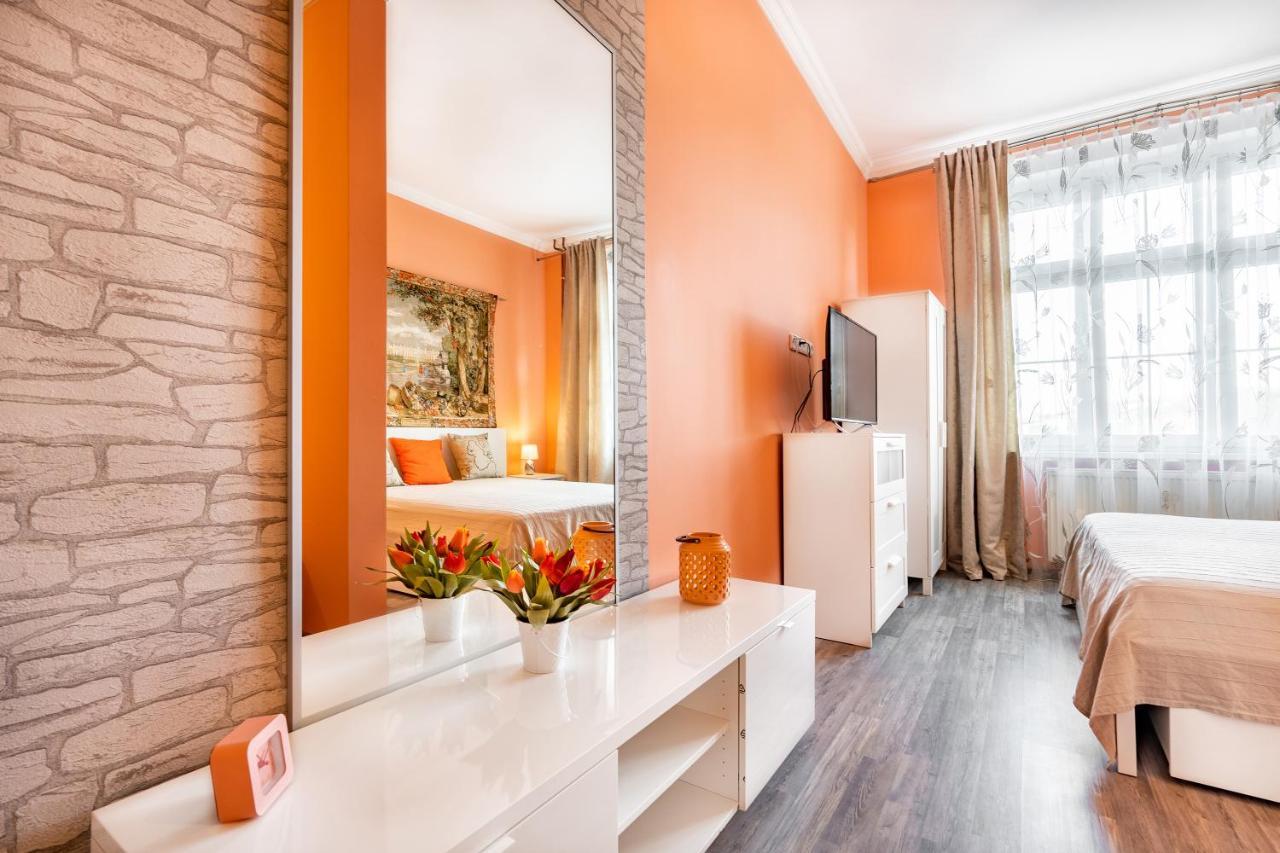 Apartment Happy Family การ์โลวีวารี ภายนอก รูปภาพ